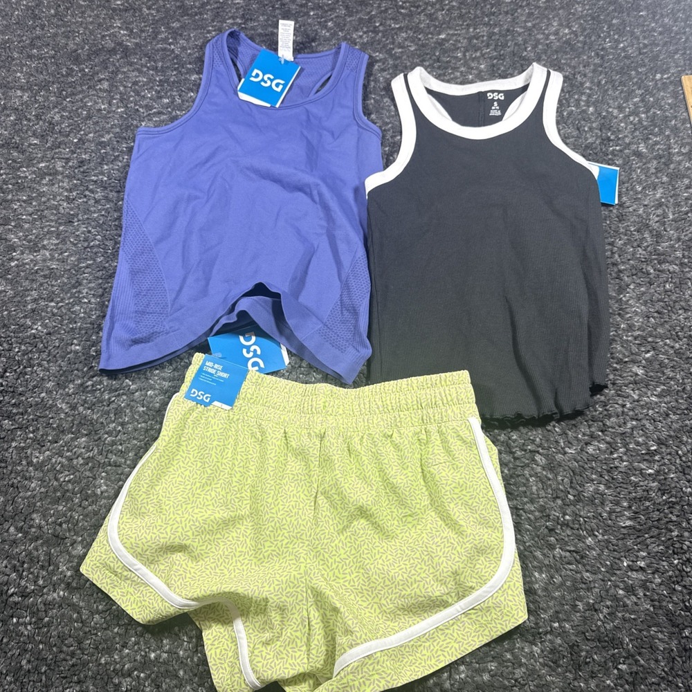 DSG Girls Bundle 3pcs 2 Tank Tops And 1 Shorts Size Small 8-9 Girls Four Pieces